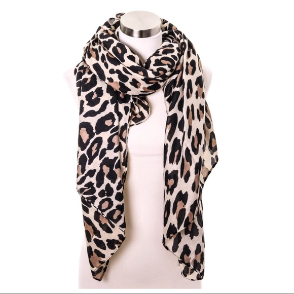 ✨RESTOCKEDOLIVE✨Adore Me Leopard Print Scarf - Picture 2 of 2